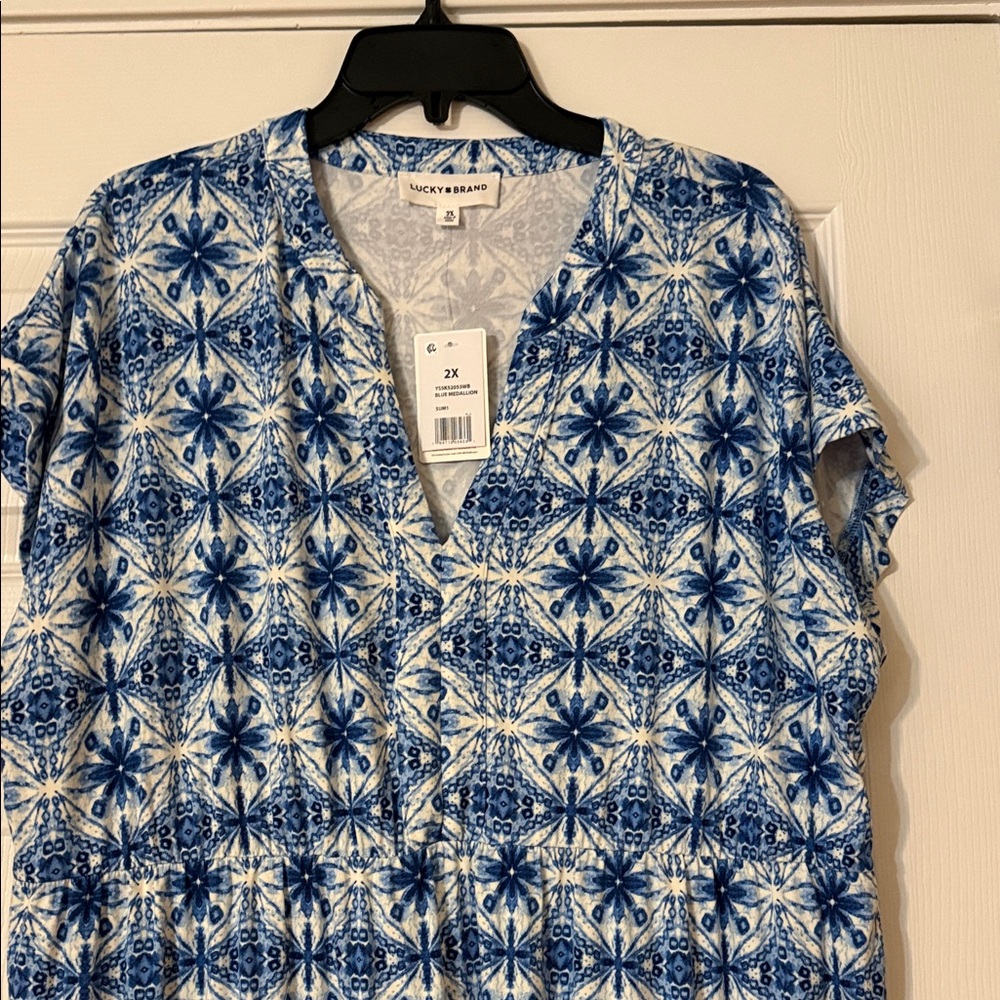 Lucky Brand Blue and White Patterned V-Neck Midi Dress - Picture 5 of 9
